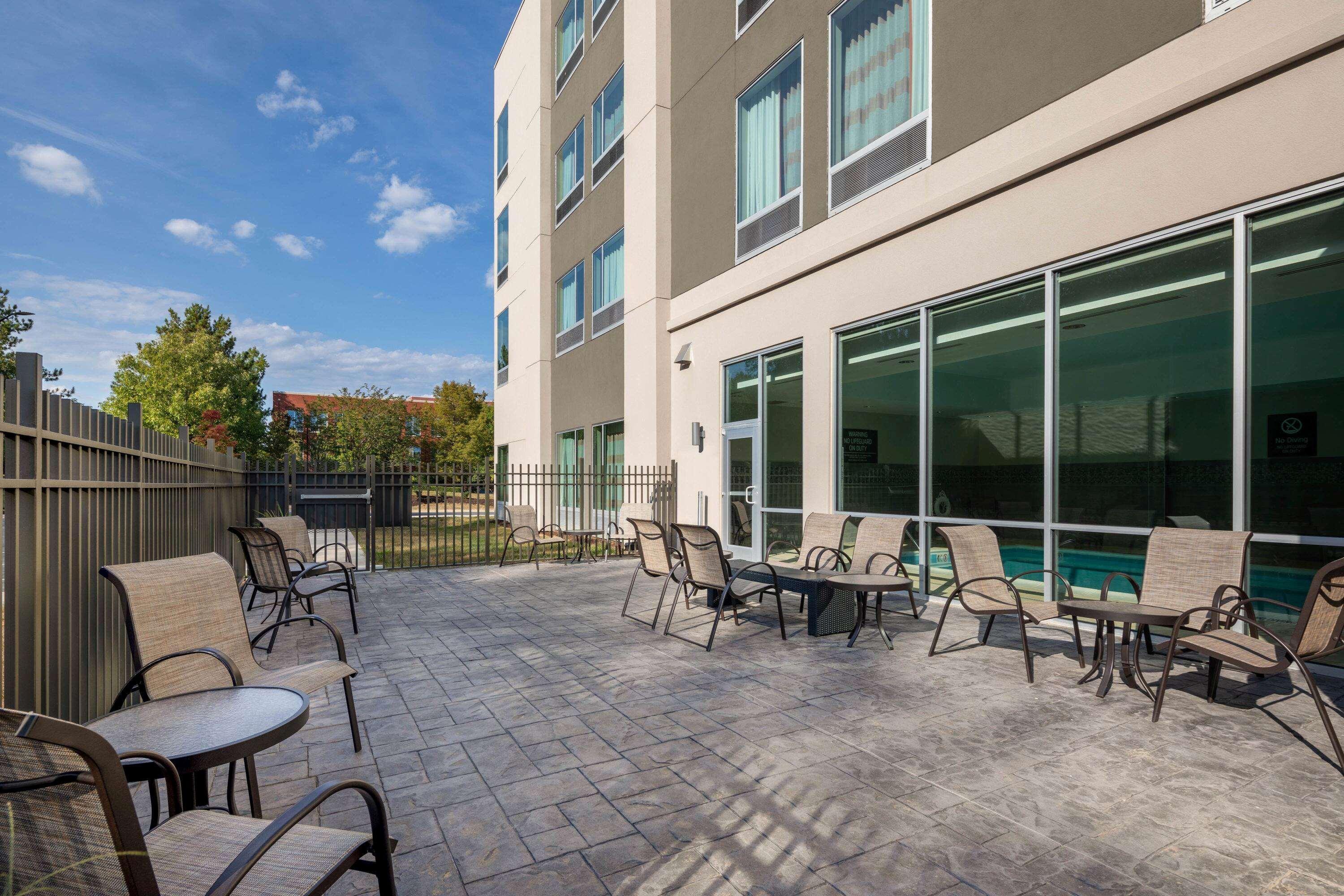 La Quinta By Wyndham Greensboro Airport High Point Eksteriør bilde